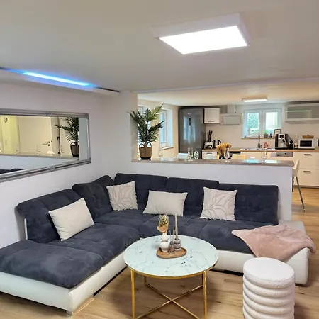 Family & Friends 75m2, Messe Апартаменты *
